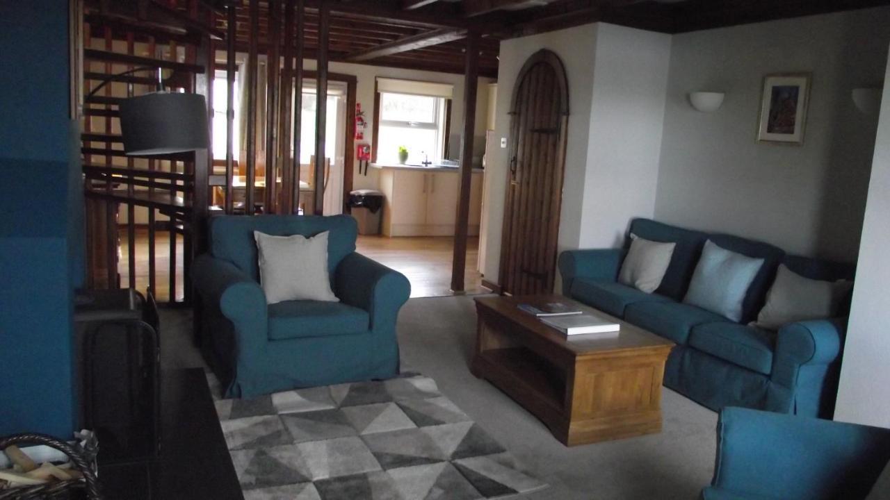 Craobh Marina Cottages Craobh Haven Ngoại thất bức ảnh